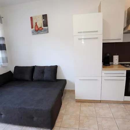 Tadijic Apartamento *