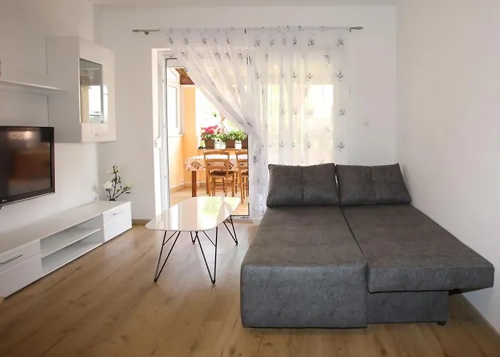 Tadijic * Πούλα